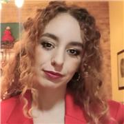 Laureata in Ingegneria dei Biomateriali offre lezioni in materie scientifiche